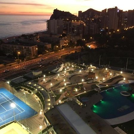 ベニドルムSunset Drive, Cerca De La Playa Ponienteアパートメント エクステリア 写真